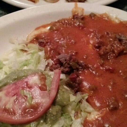 Photo taken at Los Bravos by Jeanette D. on 7/6/2016