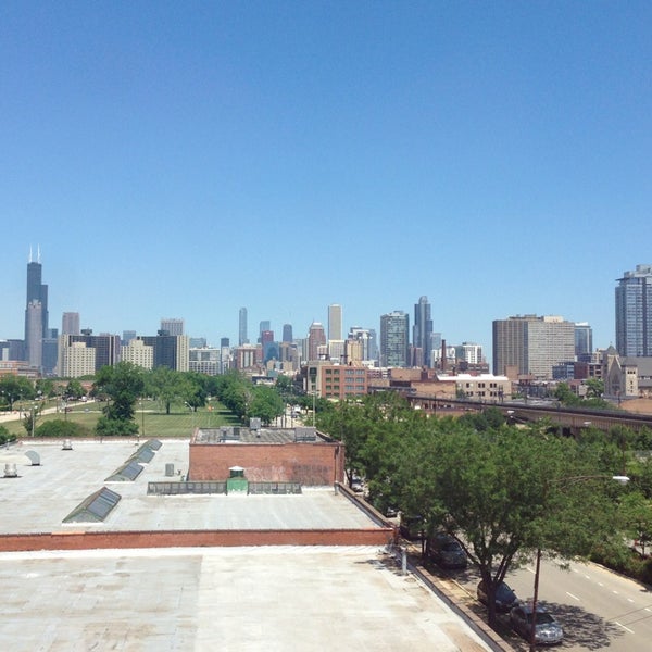 6/19/2013 tarihinde Kimaya N.ziyaretçi tarafından Chicago South Loop Hotel'de çekilen fotoğraf