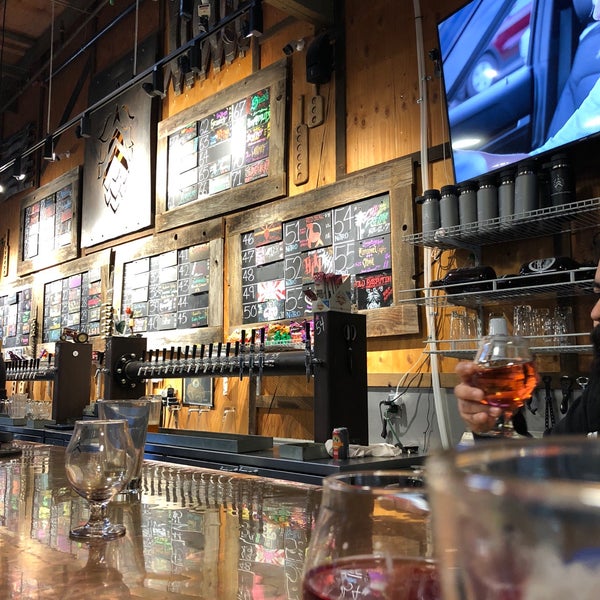 Хопс тула ресторан. Хопс тула ресторан. Ресторан культура тула искра. Right hops бар 1905. Райт хопс 1905 года.