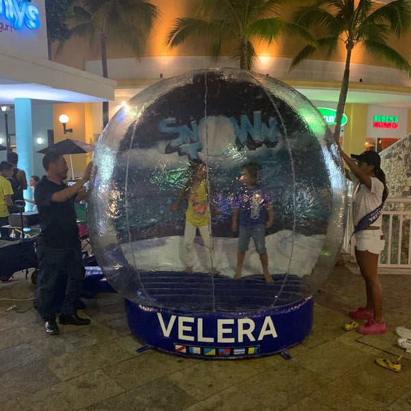 12/26/2019 tarihinde mrkoziyaretçi tarafından La Isla Acapulco Shopping Village'de çekilen fotoğraf