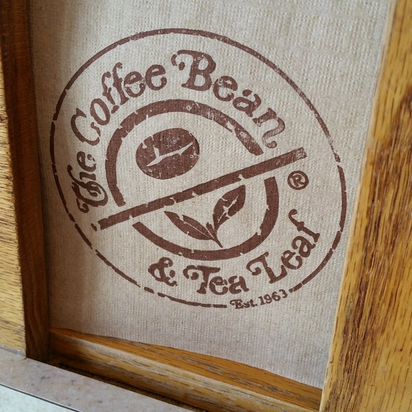 10/4/2016 tarihinde Shelby W.ziyaretçi tarafından The Coffee Bean &amp; Tea Leaf'de çekilen fotoğraf