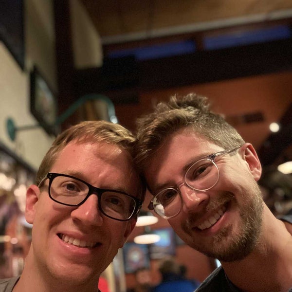 รูปภาพถ่ายที่ Deschutes Brewery Bend Public House โดย Jeff D. เมื่อ 8/20/2021