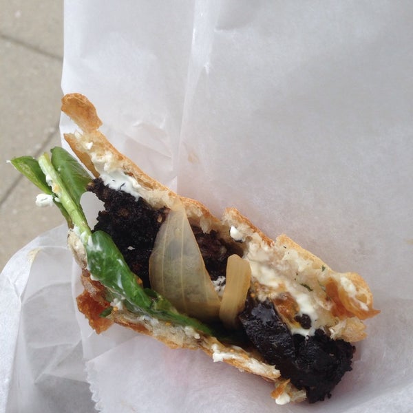 Photo taken at Pepe Food Truck [José Andrés] by Bobby on 4/22/2014