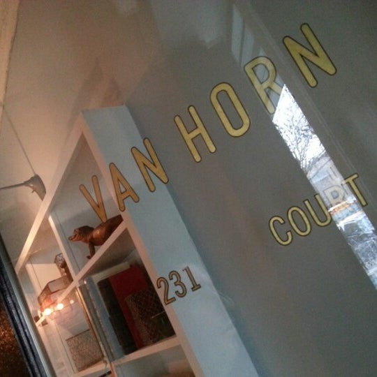 รูปภาพถ่ายที่ Van Horn Restaurant โดย JoJo D. เมื่อ 1/22/2013