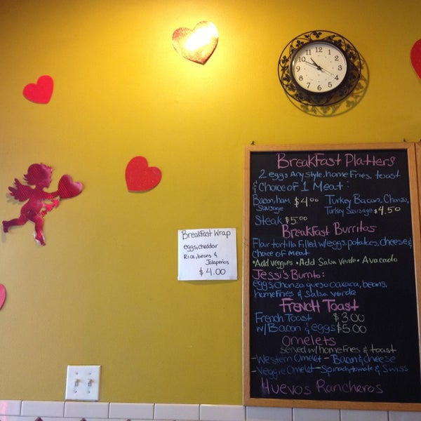 Foto scattata a Jessi&#39;s Coffee Shop da sharilyn il 1/23/2013