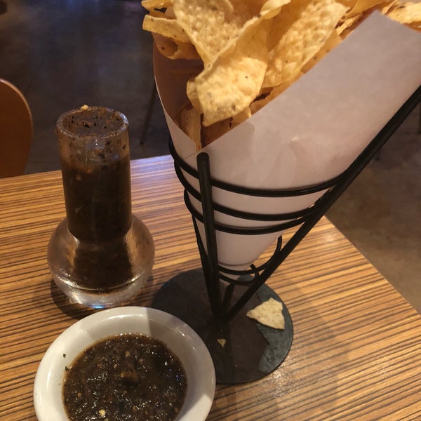 Das Foto wurde bei Acenar Mexican Restaurant von Chris F. am 10/28/2018 aufgenommen
