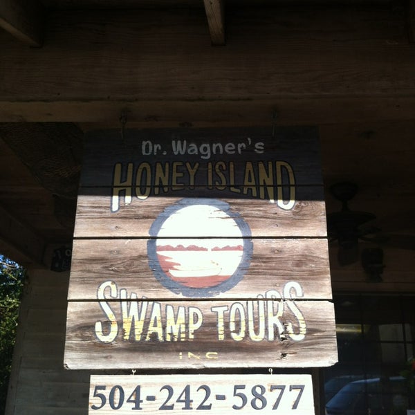 Снимок сделан в Dr. Wagner&#39;s Honey Island Swamp Tour пользователем Julie K. 9/23/2013