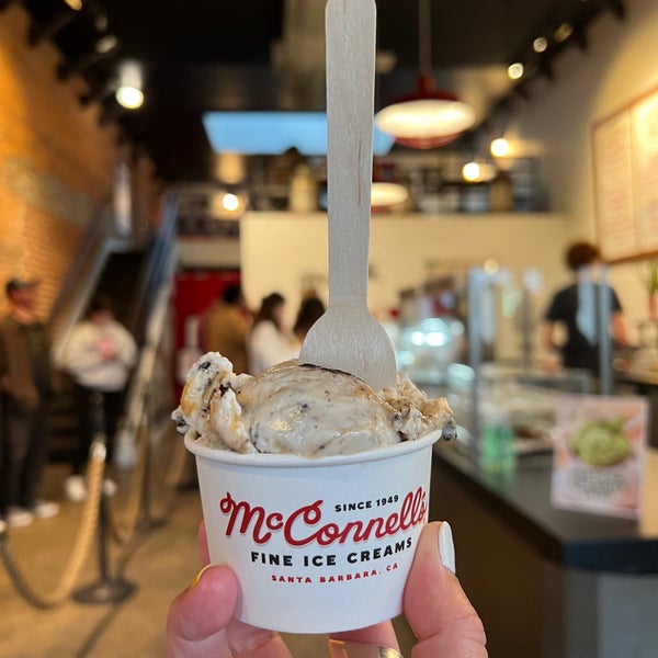 Foto scattata a McConnell&#39;s Fine Ice Creams da melleemel il 5/27/2023