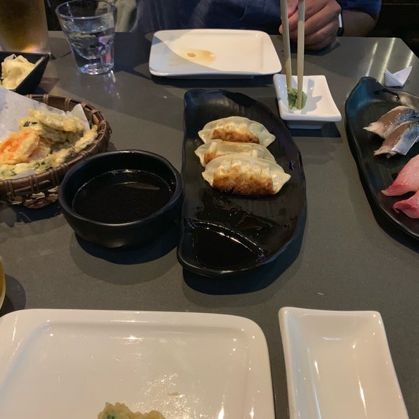 5/19/2019にmelleemelがSakesan Sushi &amp; Bistroで撮った写真
