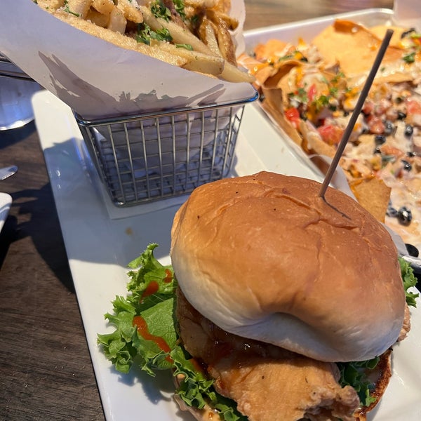 DAVE & BUSTER'S DALY CITY - Restaurant Reviews, Photos