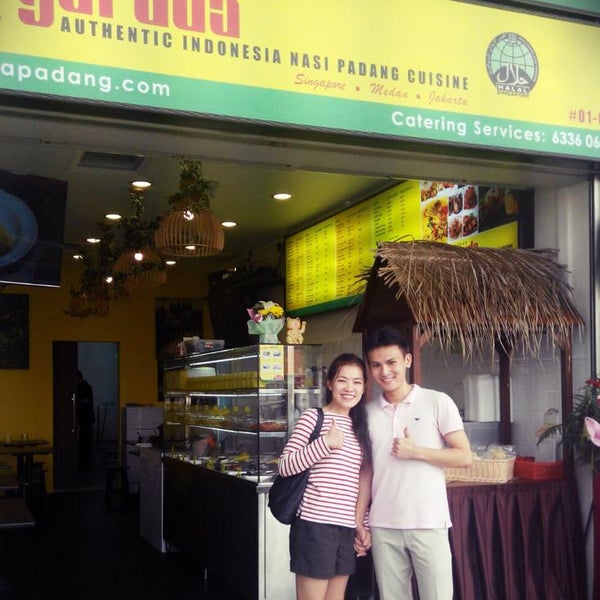11/5/2014 tarihinde Restoran Garuda (Nasi Padang)ziyaretçi tarafından Restoran Garuda (Nasi Padang)'de çekilen fotoğraf