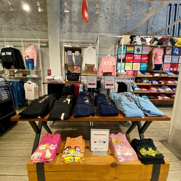 Optima tienda outlet de ropa
