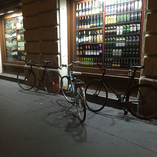 Nemzeti Dohanybolt Non Stop Smoke Shop In Budapest Ix Kerulete