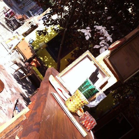 9/23/2012にGabi V.がCooltour Café Gardenで撮った写真