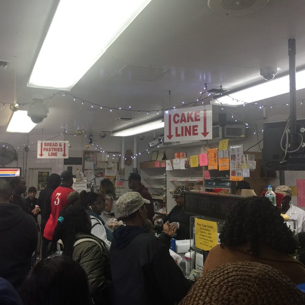 Photo taken at Allan&#39;s Bakery by TheMobileBroker on 12/24/2015