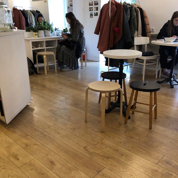 Photos at Doris Local - Округ Смольнинское - 10 tips from 221 visitors