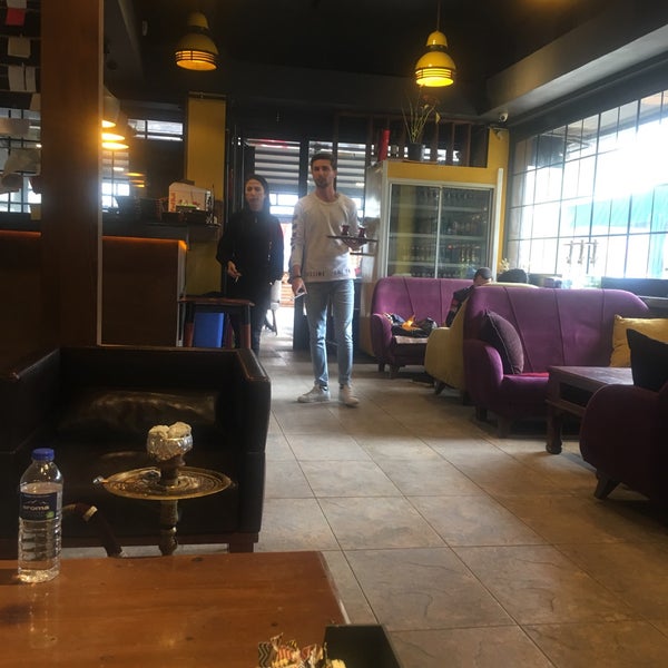 Foto diambil di Cafe Mırra oleh 🐞intea i. pada 12/7/2019