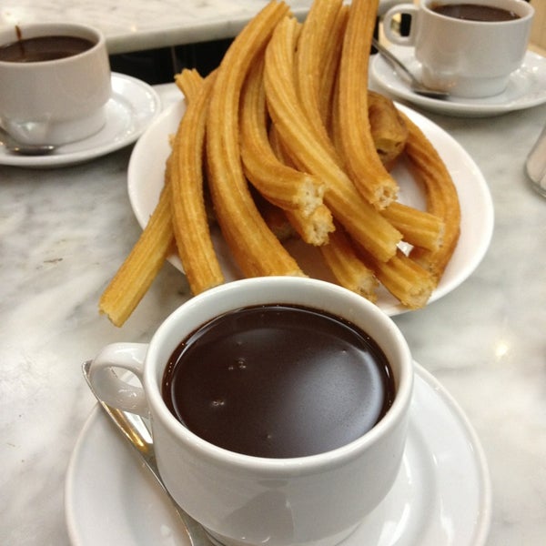 1/12/2013에 Dani Z.님이 Chocolatería San Ginés에서 찍은 사진