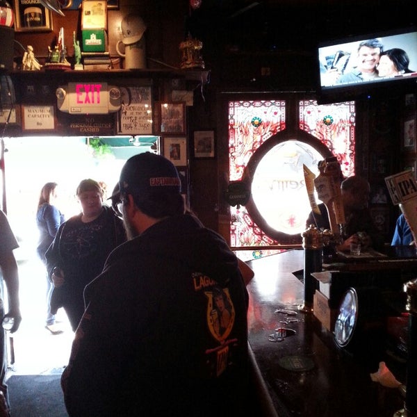 Снимок сделан в O&#39;Reilly&#39;s Irish Pub &amp; Restaurant пользователем Greta G. 3/8/2014