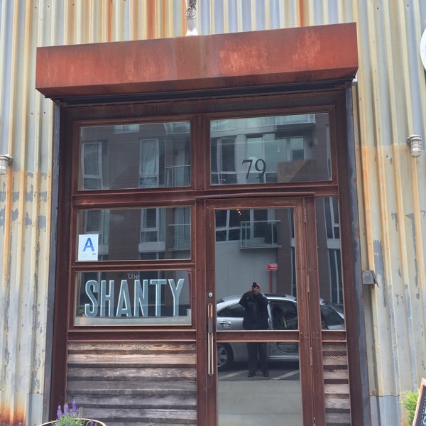 Foto tirada no(a) The Shanty por Gary K. em 5/20/2017