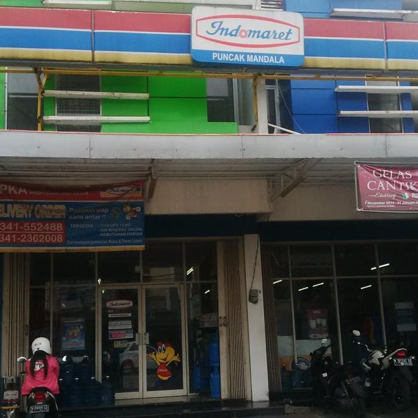 indomaret puncak mandala