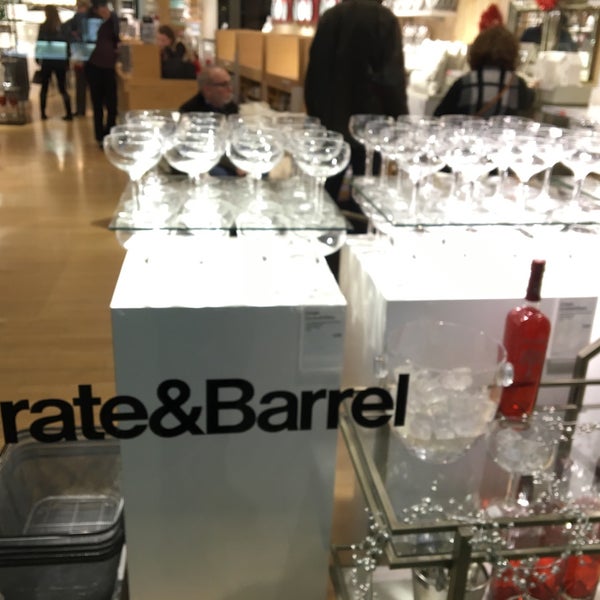 Crate & Barrel Furniture and Home Store in Scottsdale