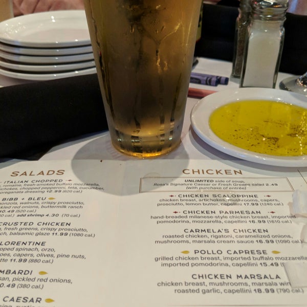 Romano's Macaroni Grill Bar in Northwest Redlands