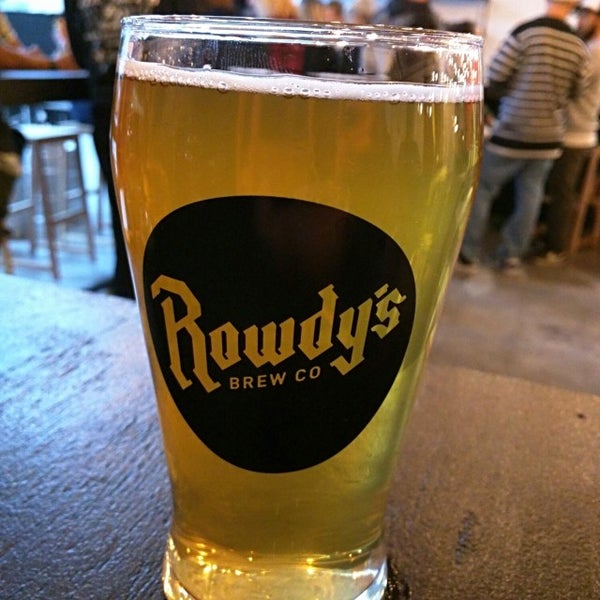 Photo taken at Rowdy&#39;s Brew Co. by Dennis on 11/19/2016