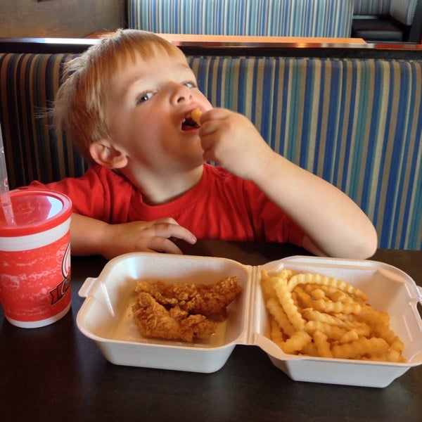 Photo taken at Raising Cane&#39;s Chicken Fingers by Sloan O. on 9/9/2013