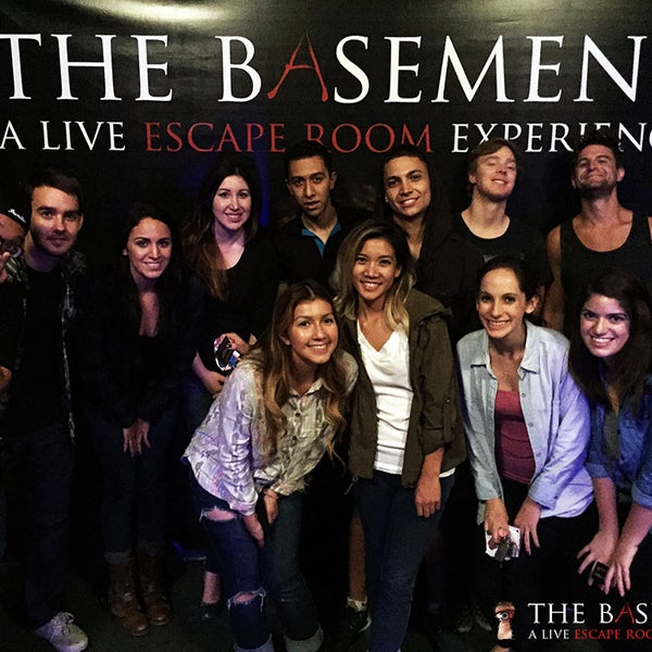 Foto tomada en THE BASEMENT: A Live Escape Room Experience  por Kayden R. el 12/18/2014