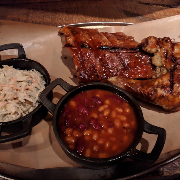 12/24/2018 tarihinde Sirui L.ziyaretçi tarafından Big Easy Bar.B.Q &amp; Crabshack'de çekilen fotoğraf