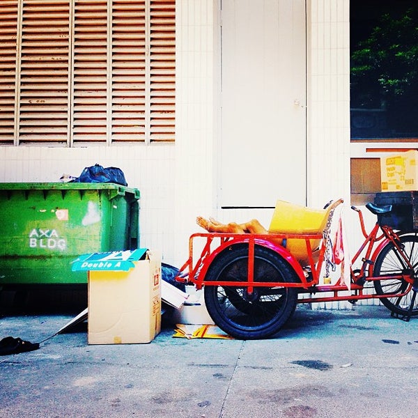 McCallum Street Road in Financial District