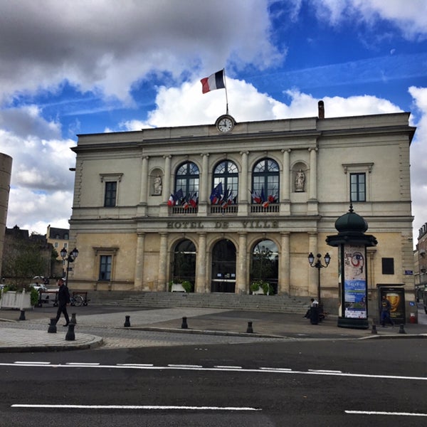 Hôtel de Ville de Laval 1 tip from 81 visitors