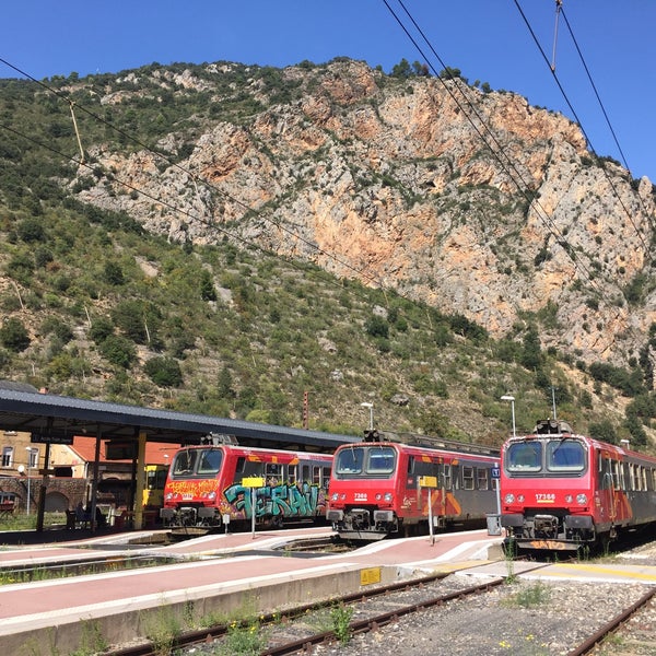 Gare SNCF de Villefranche 2 conseils de 144 visiteurs