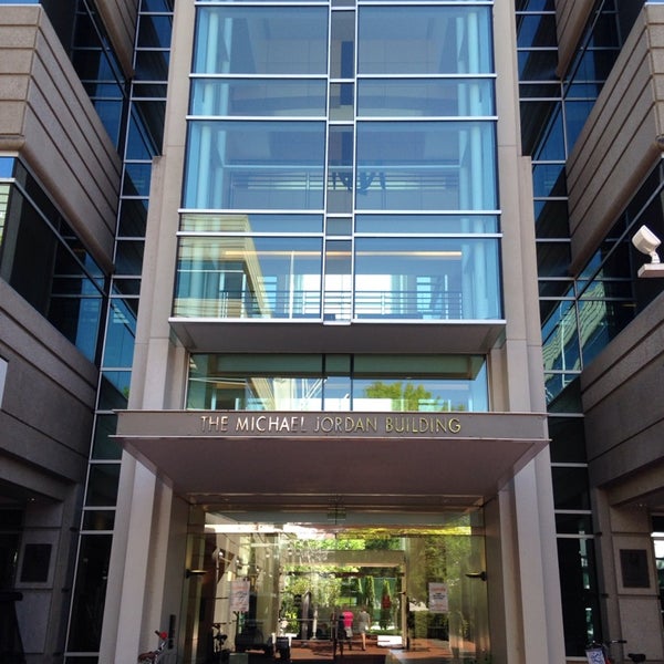 nike michael jordan building