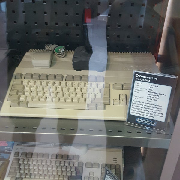 8/21/2016 tarihinde Olle L.ziyaretçi tarafından Helsinki Computer &amp; Game Console Museum'de çekilen fotoğraf
