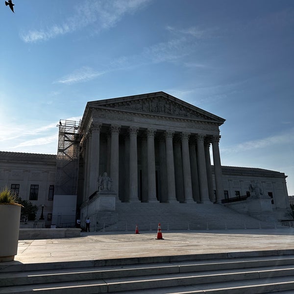 Foto tirada no(a) Supreme Court of the United States por Yusuke N. em 6/15/2023