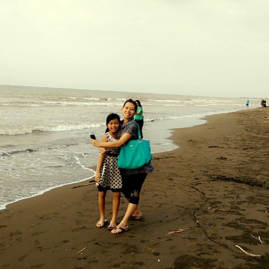 Di Larang Pacaran Di Pantai Sicepit Pantai Segolok Kab