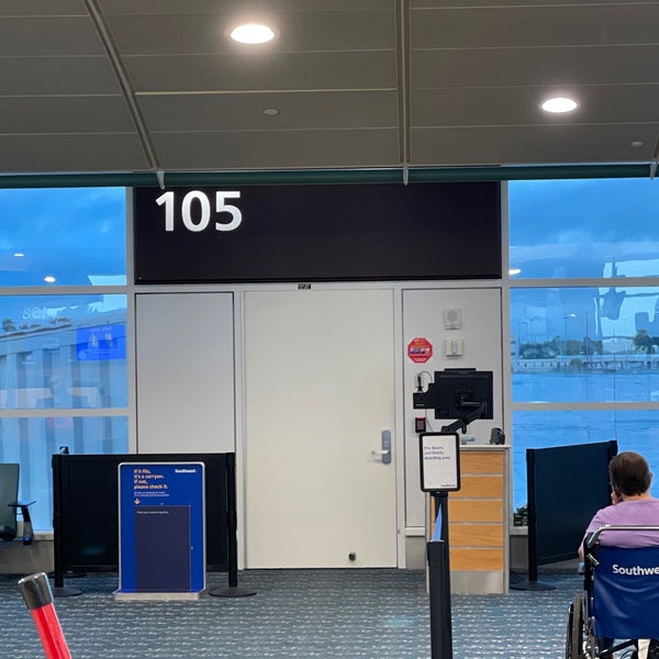 Gate 105 - Airport Gate in Orlando