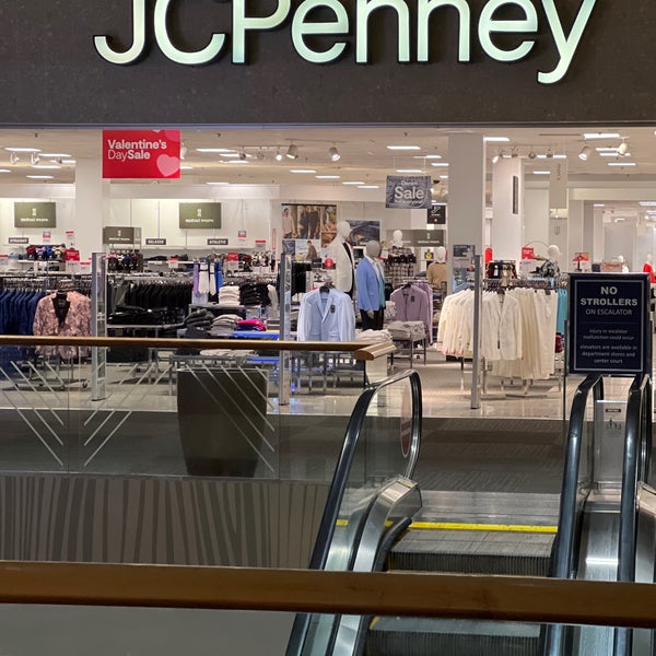 JCPenney - Department Store in Oak Park Shopping Center