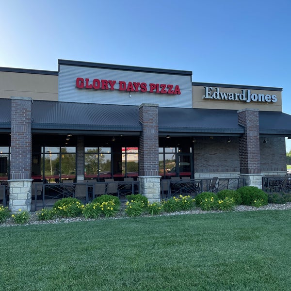 Glory Days Pizza (Lake Shawnee) Pizzeria in Topeka