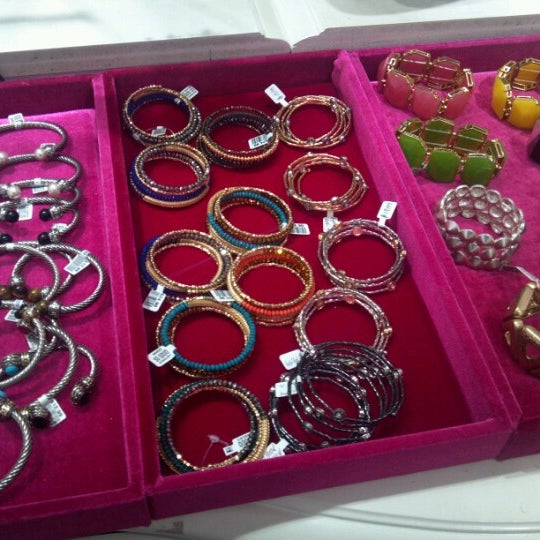 Photos at So Good Jewelry Jewelry Store in New York