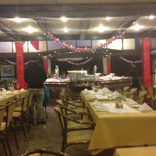 Foto scattata a Acuarela Restaurant da Rod R. il 9/4/2012