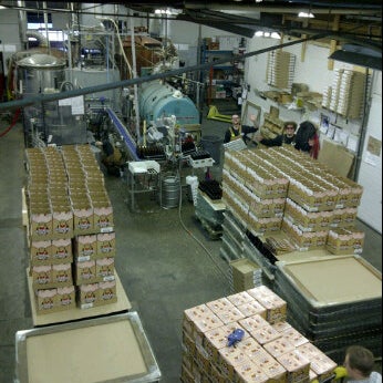 รูปภาพถ่ายที่ Wild Rose Brewery โดย Tyts P. เมื่อ 4/12/2012