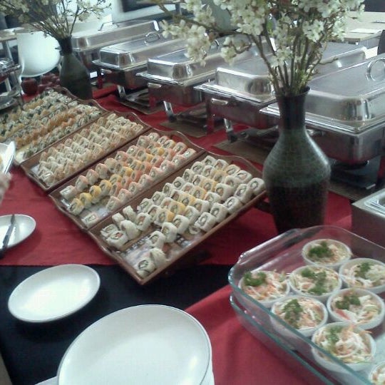 Das Foto wurde bei Sushi Co von Fernando G. am 3/25/2012 aufgenommen