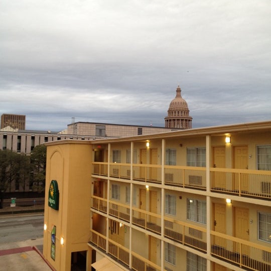 Photo taken at La Quinta Inn Austin Capitol / Downtown by Liz P. on 2/4/2012