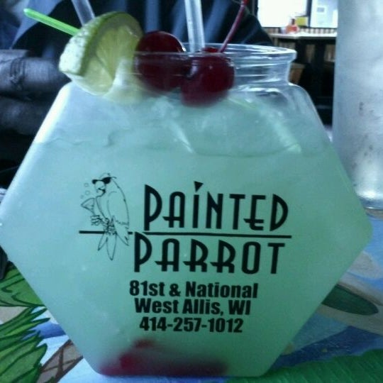 Foto diambil di Painted Parrot oleh Ebony E. pada 6/8/2012