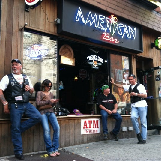 รูปภาพถ่ายที่ American Trash Inc โดย Deborah S. เมื่อ 4/15/2012