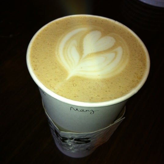 Foto scattata a Spencer&#39;s Coffee da Mary C. il 5/14/2012