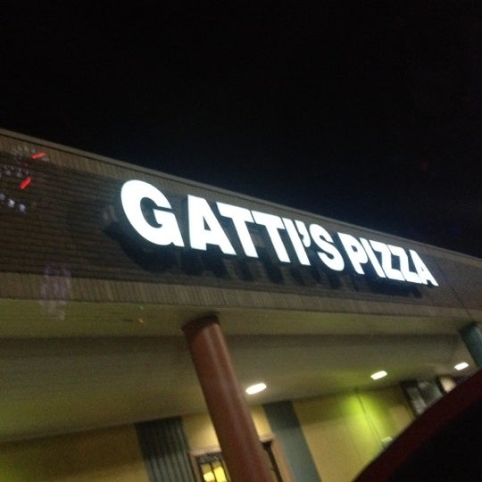 Photos at Mr. Gatti's Pizza Riverside 9 tips